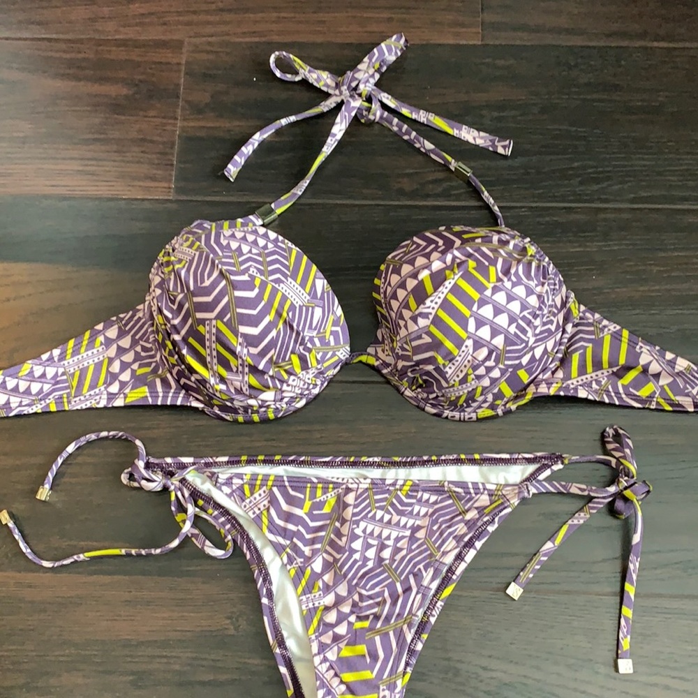 Beautiful VS bikini 👙